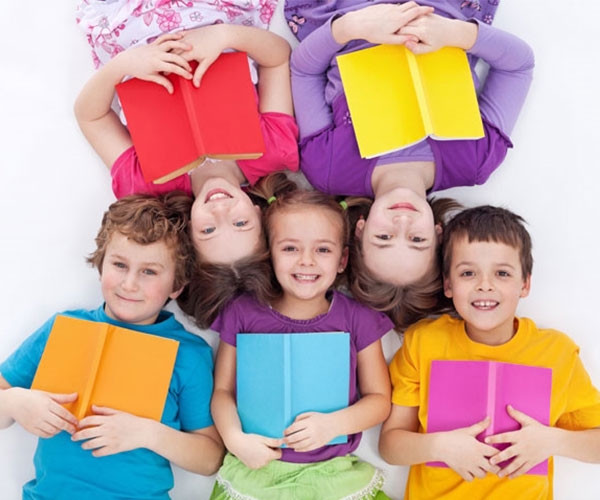Uğur Şirketler Grubu Çocuklara 23 Nisan Hediyesi Eğitici Kitap Dağıttı