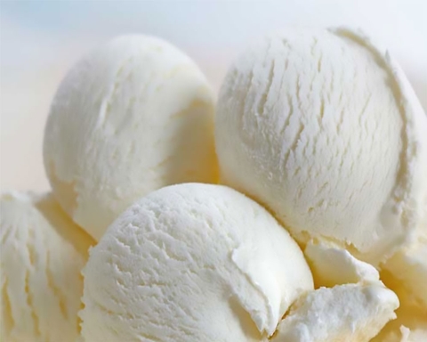 Dondurma nasıl yapılır? Evde Vanilyalı dondurma tarifi